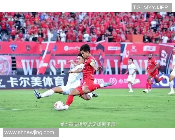 重庆足球队在钻石联赛积分榜上以73分稳居第一名展现强劲实力